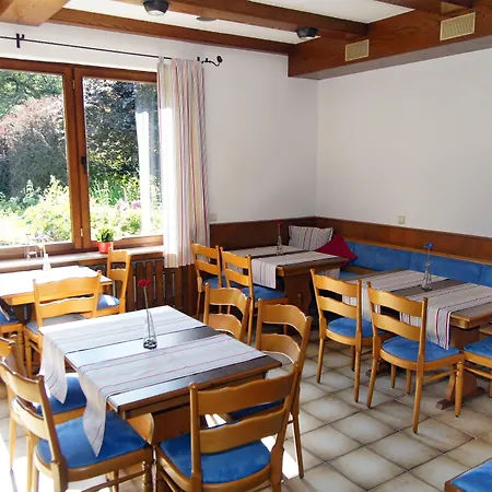 Schumacher Garni Hotel 3*