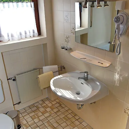 Hotel Schumacher Garni 3*