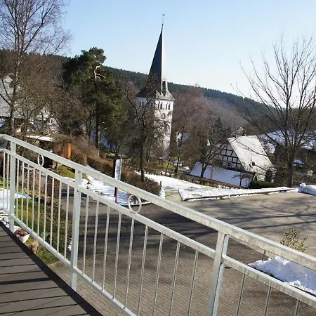 Schumacher Garni Hotel 3*