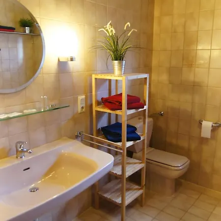 Schumacher Garni Hotel 3*