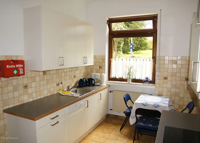 Schumacher Garni Hotel 3*