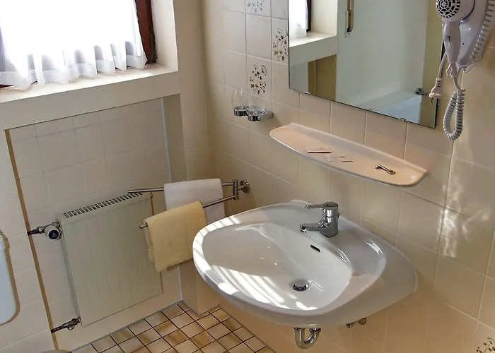 Hotel Schumacher Garni 3*