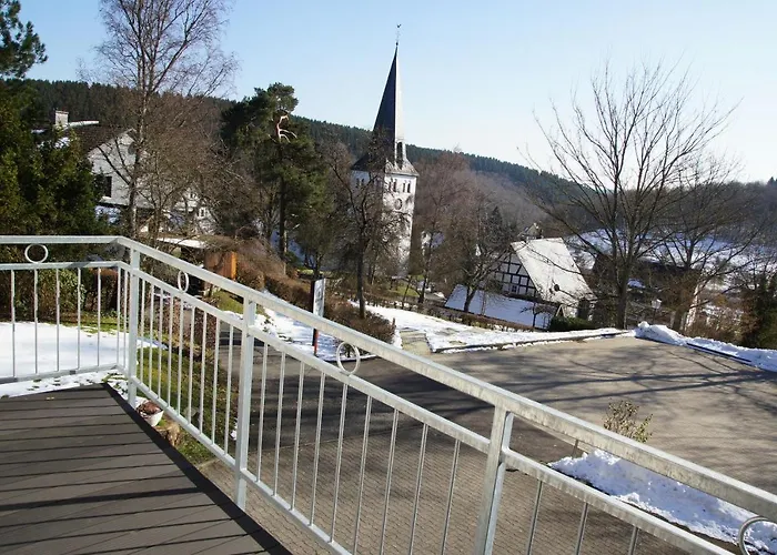 Schumacher Garni Hotel 3*